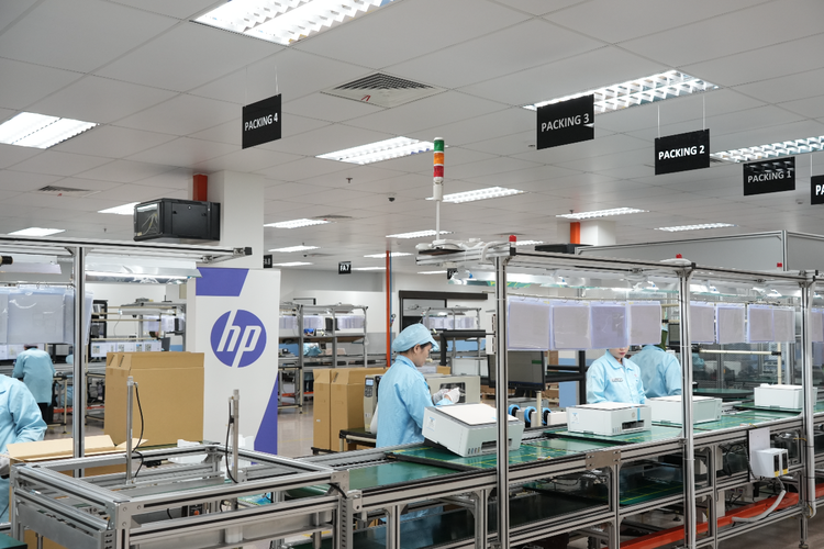 Menyaksikan Langsung Proses Rakit dan Pengujian Laptop HP di Pabrik Batam