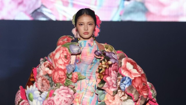 Tokyo Girls Collection: Ekspresi Fashion Jepang yang Cerah dan Menyenangkan