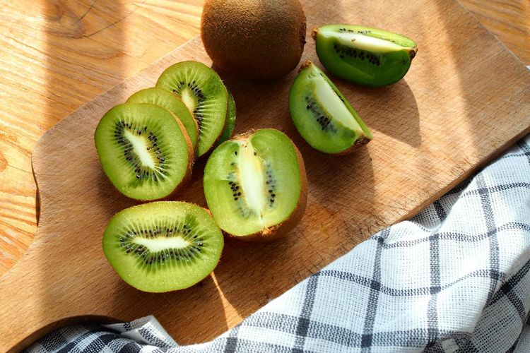 10 Buah Segar yang Cocok untuk Penderita Diabetes: Ini Dia!
