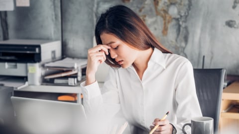 5 Tips Mengurangi Stres di Kantor demi Kesehatan Mental Anda