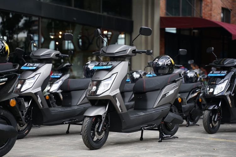 United Luncurkan Spesial: 30 Unit MX1200 Untuk Ojek Online
