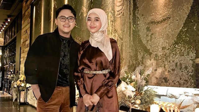 Dokter Spesialis Saraf Menyatakan Dirinya Beruntung Menikah dengan Danang DA, Meski Berprofesi Sebagai Suaminya