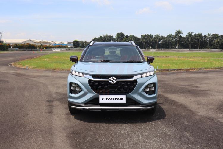 [Otomotif Terkini] Suzuki Fronx: SUV Coupe yang Menggabungkan Gaya dengan Kemampuan Off-Road | 30 Unit MX1200 Edisi Khusus untuk Layanan Ojek Online Dihandover United | Desain Elegan Coupenya Gabungan dengan Ciri Khas SUV