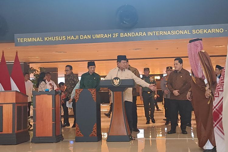 Prabowo Cari Menhan Sjafrie di Terminal Haji: Petualangan yang Menghilangkan Dugaan