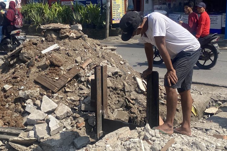 Sempat Tertimbun Bangli, Pintu Irigasi Berusia 60 Tahun di Tambun Akan Kembali Berfungsi