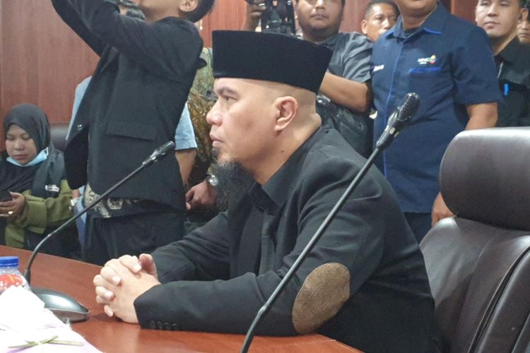 MKD Putuskan Ahmad Dhani Melanggar Kode Etik: Kasus dan Dampaknya?
