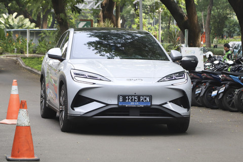 BYD Sea Lion 7 Menjadi Bintang Utama di Kumparan New Energy Vehicle Summit 2025