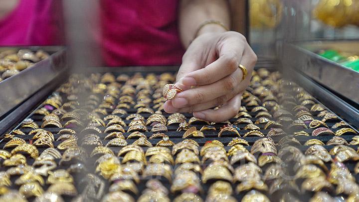 Emas Perhiasan vs Emas Antam: Apa yang Terbaik untuk Investasi Anda?